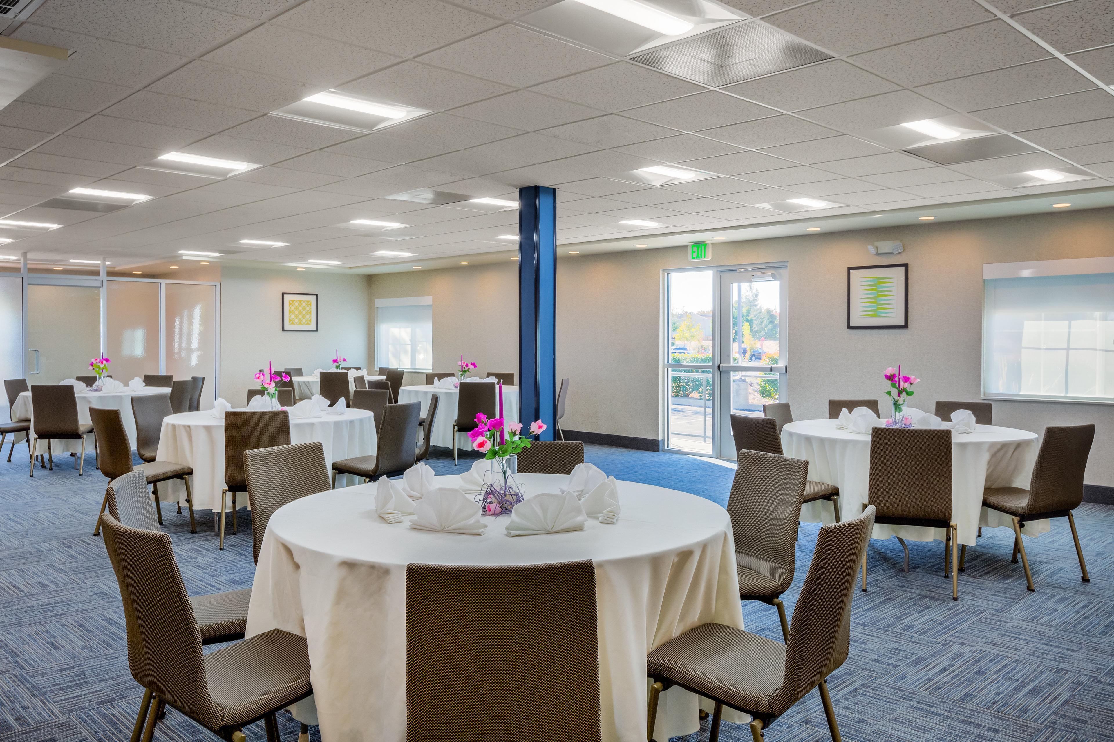 Holiday Inn Express Hotel & Suites Oroville Southwest, An Ihg Hotel Esterno foto